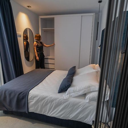 Riam Suites Apartamentos Los Palacios Y Villafranca Eksteriør bilde
