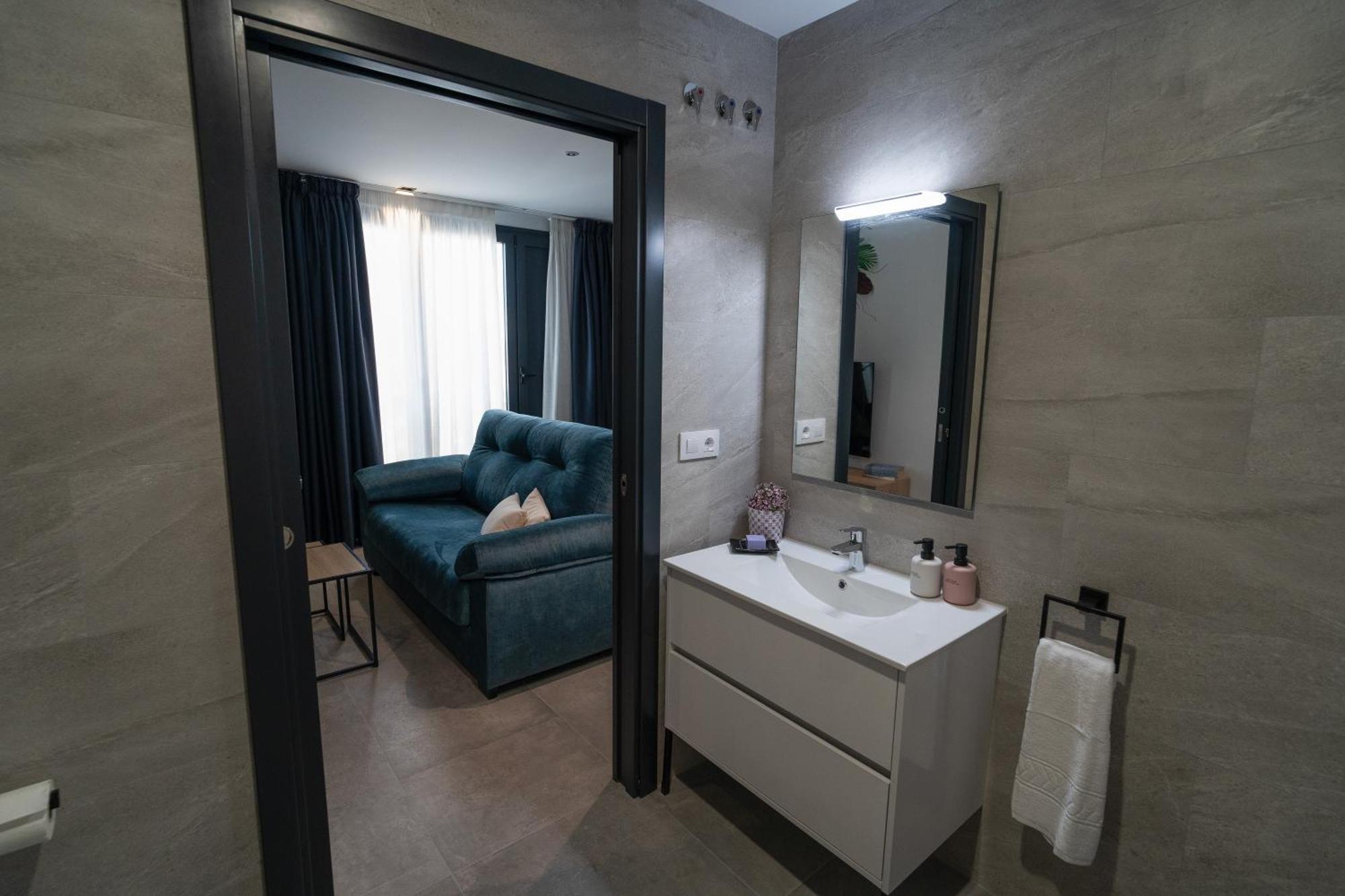 Riam Suites Apartamentos Los Palacios Y Villafranca Eksteriør bilde